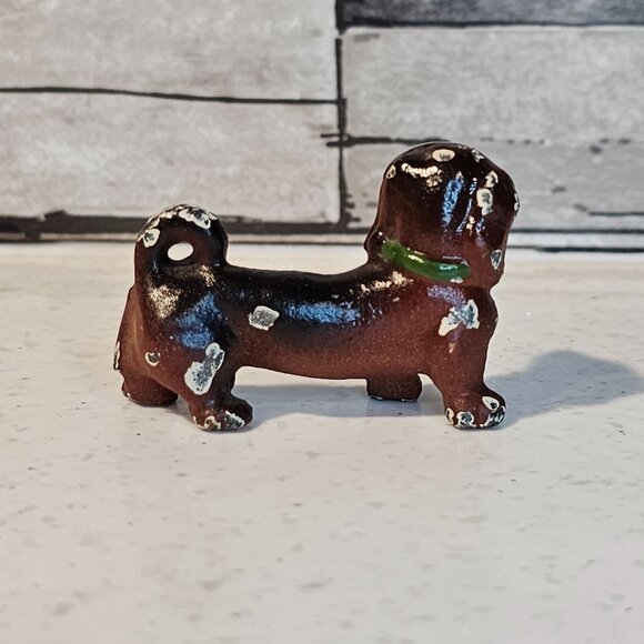 Antique Hubley Cast Iron Dachshund Dog Miniature Figurine - Picture 4 of 6